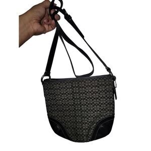 Vintage Coach Soho Y2K Signature Mini C Jacquard/Leather Crossbody Swingpack BaG